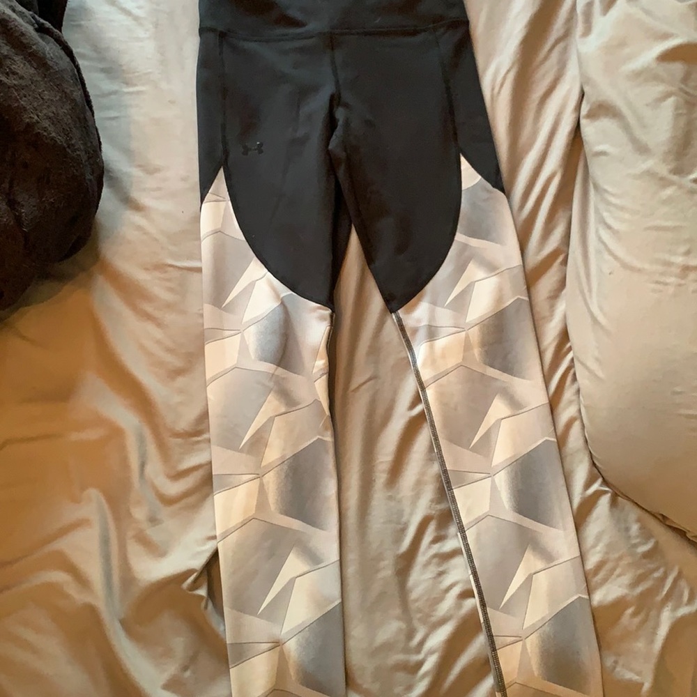 Under Armour geometric pattern leggings